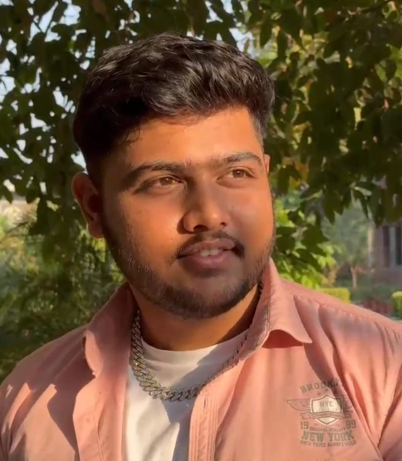 Ayush Kaushik - Light Mode